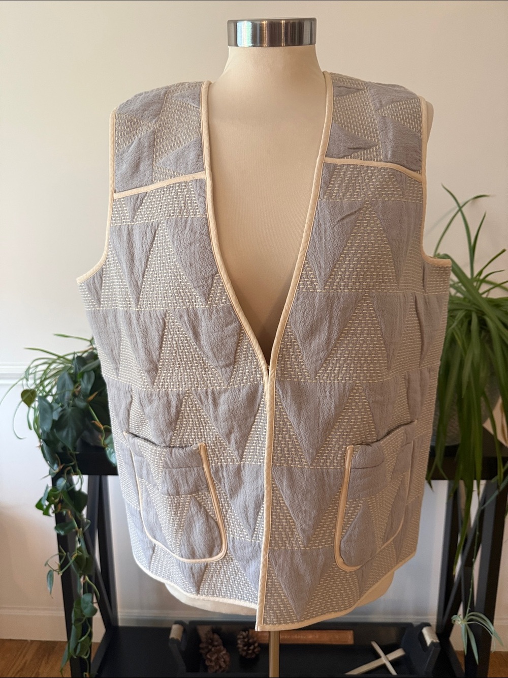 J.Jill Textured Quilted Vest with Cream Trim - Light Gray